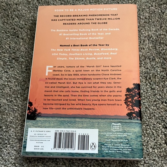 Paperback bundle - Picture 3 of 7